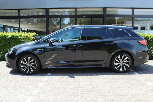 Toyota COROLLA Touring Sports 2.0 Hybrid Business Plus | Rijklaar | Apple/Android | Trekhaak | Stoelverw. | Adap. cruise | Clima | Bluetooth | Camera