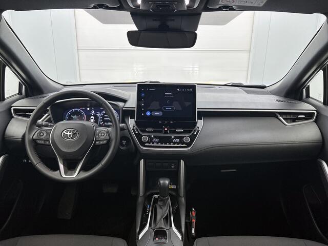 Toyota COROLLA Cross Hybrid 140 Style