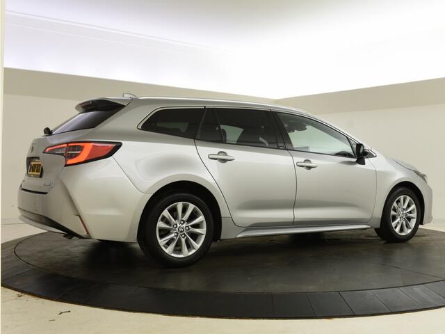 Toyota COROLLA Touring Sports 1.8 Hybrid Active Plus | Navigatie | Halfleer | Stoelverw.
