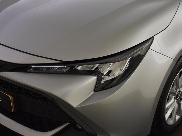 Toyota COROLLA Touring Sports 1.8 Hybrid Active Plus | Navigatie | Halfleer | Stoelverw.