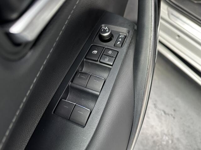 Toyota COROLLA 2.0 Hybrid Business GR-Sport