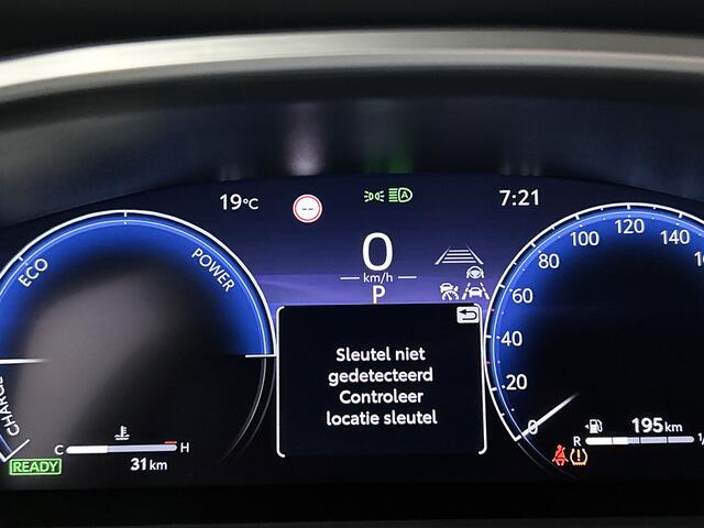 Toyota COROLLA Cross Hybrid 140 Dynamic | DEMO | Navigatie | PDC | ACC | Elektrische achterklep |