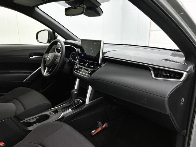 Toyota COROLLA Cross Hybrid 140 Style | BTW voertuig | Dodehoek detectie | Parkeersensoren Voor+achter | Elektrische Achterklep | Apple CarPlay/Android Auto | Cruise Control Adaptive |