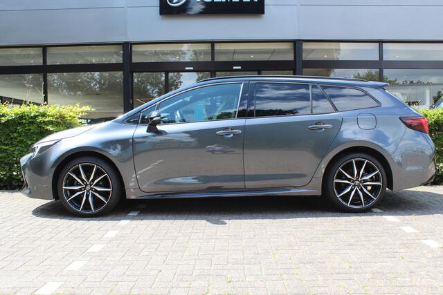 Toyota COROLLA Touring Sports 1.8 Hybrid GR-Sport Bi-Tone | Rijklaar | Trekhaak | Navi | Apple/Android | Clima | Stoelverwarming | Cruise