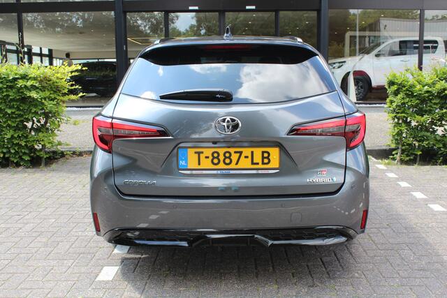 Toyota COROLLA Touring Sports 1.8 Hybrid GR-Sport Bi-Tone | Rijklaar | Trekhaak | Navi | Apple/Android | Clima | Stoelverwarming | Cruise