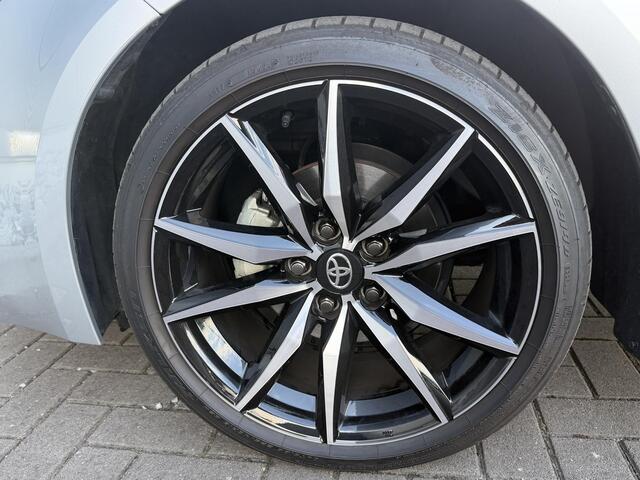 Toyota COROLLA Hybrid 140 GR Sport