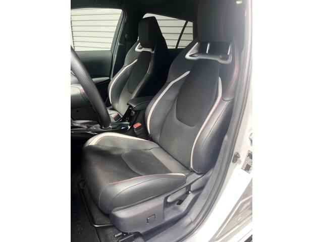 Toyota COROLLA Touring Sports Hybrid 140 GR Sport Rijklaarprijs!