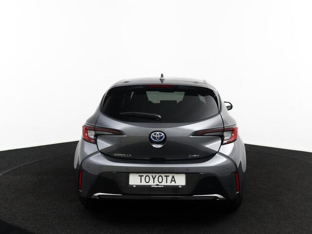 Toyota COROLLA Hybrid 140 Dynamic | Demo Voordeel! | Parkeersensoren | Stoelverwarming | Half lederen bekleding |