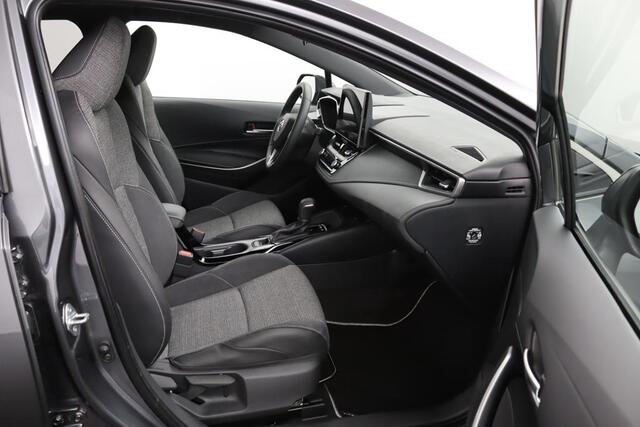 Toyota COROLLA Hybrid 140 Dynamic | Demo Voordeel! | Parkeersensoren | Stoelverwarming | Half lederen bekleding |