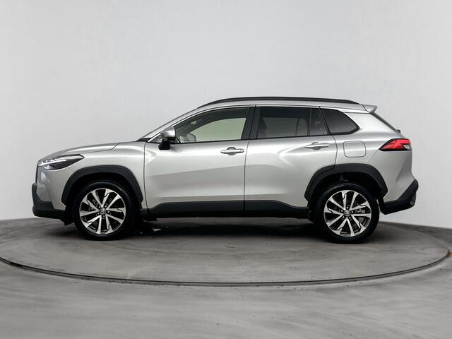 Toyota COROLLA Cross Hybrid 140 Dynamic Luxury | Parkeersensoren V+A | Stuur-Stoelverwarming |