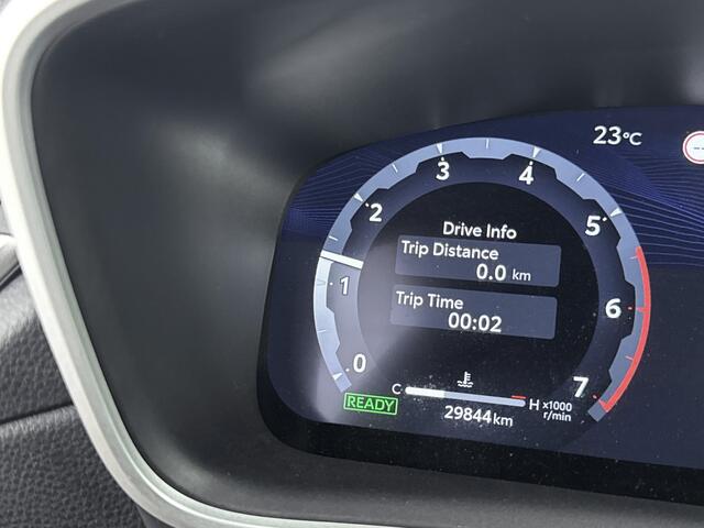 Toyota COROLLA Cross Hybrid 140 Dynamic Luxury | Parkeersensoren V+A | Stuur-Stoelverwarming |