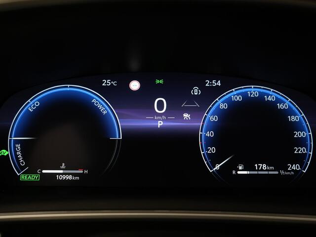 Toyota COROLLA Cross Hybrid 200 Style | Trekhaak | NL-Auto | Parkeersensoren V+A |