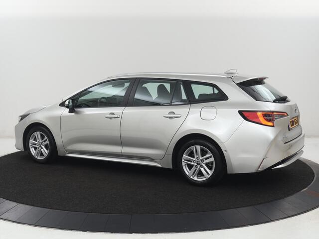 Toyota COROLLA 1.8 Hybrid Active | Stoelverwarming | Adaptive cruise | Camera | Navigatie | Parkeerhulp | Bluetooth | Lane assist | Climate control