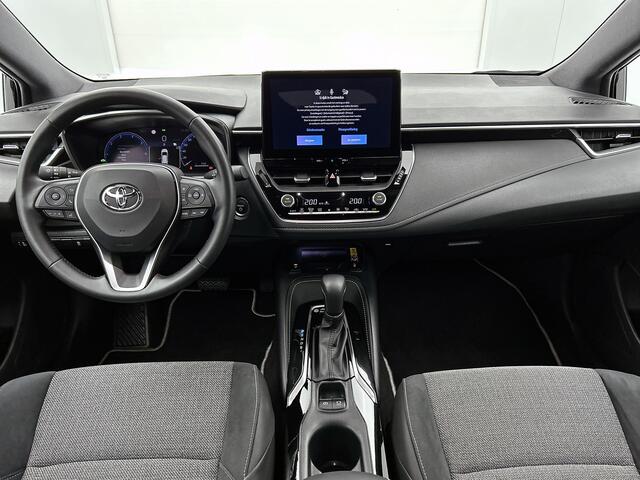 Toyota COROLLA Touring Sports Hybrid 140 Dynamic | BTW Voertuig | Stoelverwarming | Parkeersensoren voor+achter | Draadloze telefoonlader | Apple CarPlay/ Android Auto |