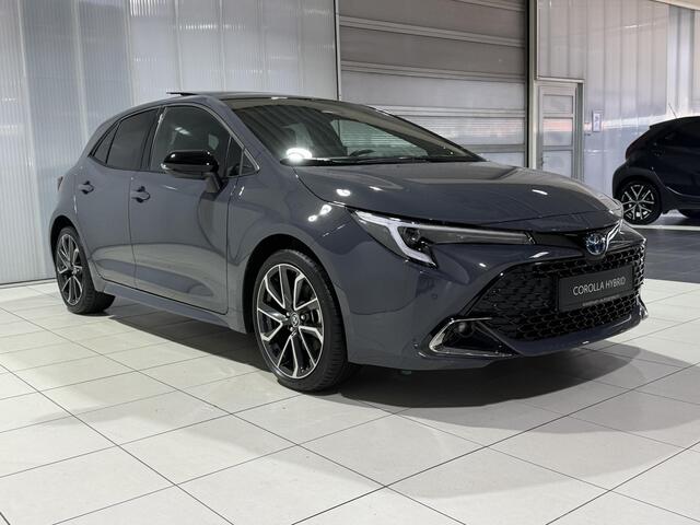 Toyota COROLLA Hybrid 180 Executive | VOORRAAD | ¤4.100 VOORDEEL | PANORAMA-DAK | PDC V+A | BSM | ACC | STOEL + STUUR VERWARMING