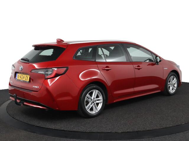 Toyota COROLLA Touring Sports 1.8 Hybrid Active | Trekhaak | Apple Carplay/Android Auto | Parkeercamera |