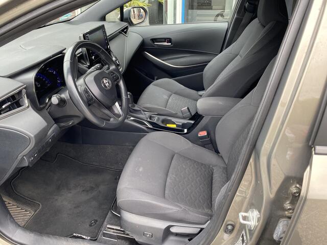 Toyota COROLLA Touring Sports 1.8 Hybrid Business Plus / Achteruitrij Camera / Stoelverwarming