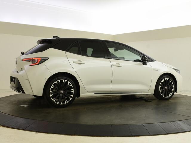 Toyota COROLLA 1.8 Hybrid GR-Sport | PDC V+A | Sportstoelen | DAB