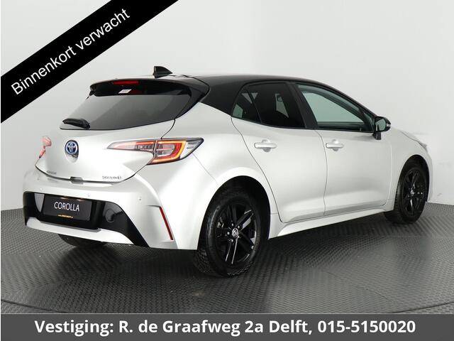 Toyota COROLLA 1.8 Hybrid Active Bi-Tone | Apple Carplay & AndroidAUTO | Navigatie | Privacy Glass |