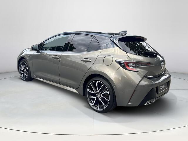 Toyota COROLLA 2.0 Hybrid Executive | 06-10141018 Voor meer informatie
