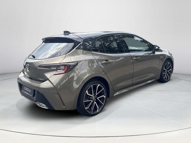 Toyota COROLLA 2.0 Hybrid Executive | 06-10141018 Voor meer informatie