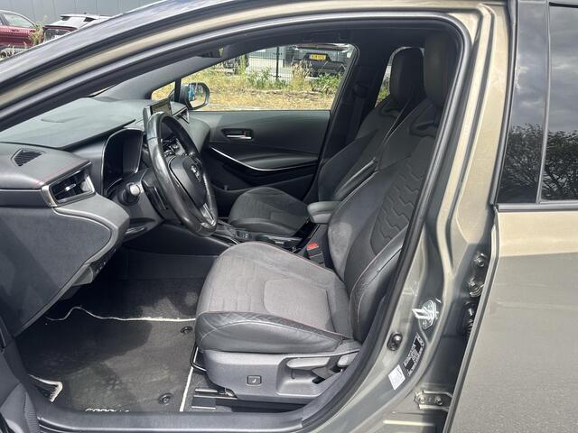 Toyota COROLLA 2.0 Hybrid Executive | 06-10141018 Voor meer informatie
