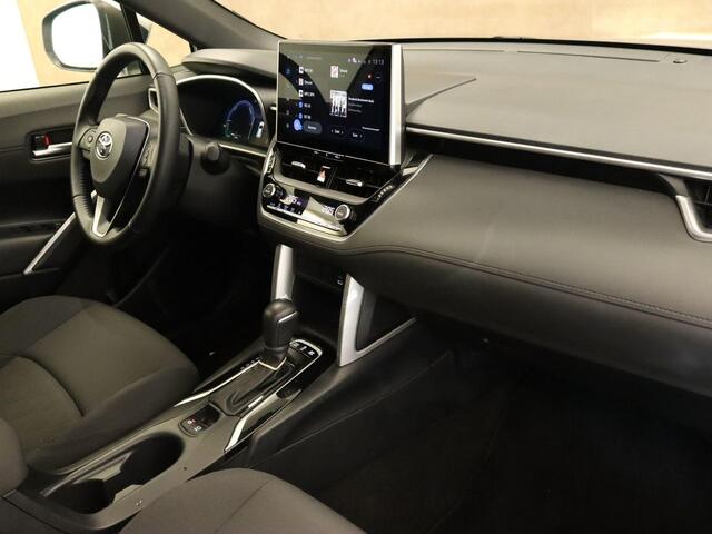 Toyota COROLLA Cross Hybrid 140 Dynamic - ELEKTRISCHE ACHTERKLEP - DRAADLOZE OPLADER - CLIMATE CONTROL - CRUISE CONTROL ADAPTIEF - APPLE CARPLAY/ANDROID AUTO - BLUETOOTH TELEFOONVOORBEREIDING - KEYLESS START - NAVIGATIESYSTEEM FULL-MAP - LED KOPLAMPEN