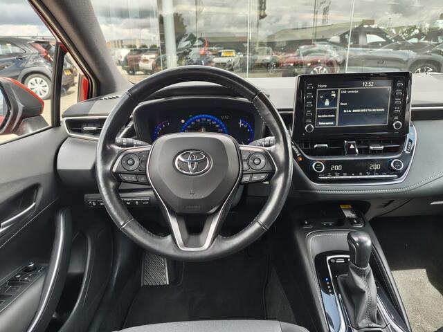 Toyota COROLLA Touring Sports 1.8 Hybrid Dynamic | HUD | El. Achterklep | Stoel-Stuurverwarming | Keyless Entry