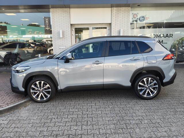 Toyota COROLLA Cross Hybrid 140 Style | NL Auto | Sensoren v/a | El. Achterklep | All Seasons