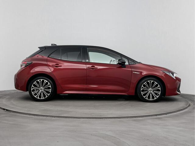 Toyota COROLLA 1.8 Hybrid Dynamic | Stuur-Stoelverwarming | Parkeersensoren | Apple Carplay-Android auto |