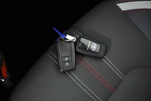 Toyota COROLLA Touring Sports 1.8 Hybrid GR-Sport | Apple Carplay/Android Auto | Stoelverwarming | Parkeercamera |