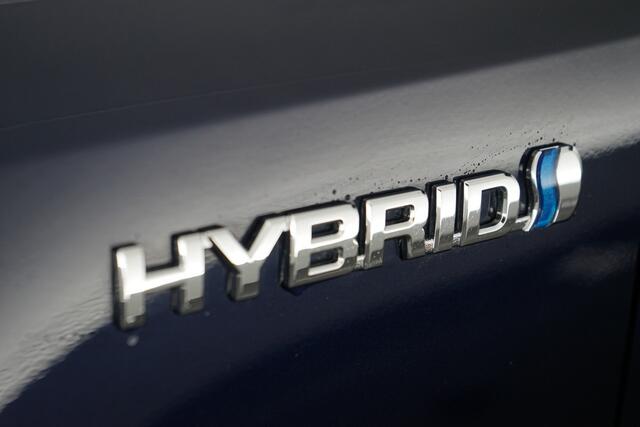 Toyota COROLLA 1.8 Hybrid Executive | Stoelverwarming