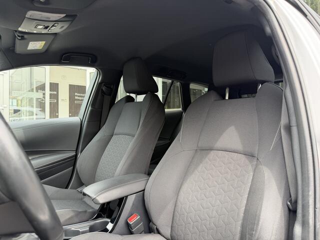 Toyota COROLLA Touring Sports 1.8 Hybrid Dynamic | GEEN AFLEVERKOSTEN | Trekhaak afneembaar, Elektrische achterklep, Stoelverwarming