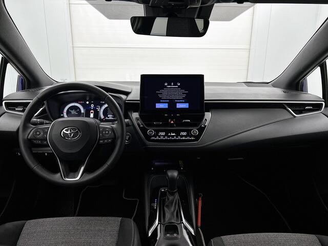 Toyota COROLLA Touring Sports Hybrid 140 Dynamic | Stoelverwarming | Parkeersensoren | 17'' Lichtmetalen Velgen | Apple Carplay/Android Auto |