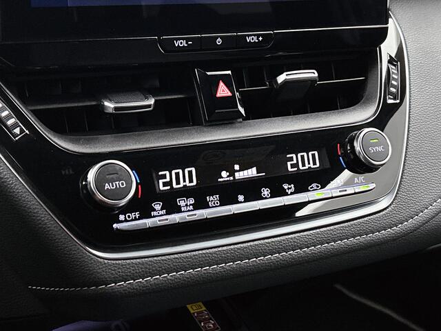 Toyota COROLLA Touring Sports Hybrid 140 Dynamic | Stoelverwarming | Parkeersensoren | 17'' Lichtmetalen Velgen | Apple Carplay/Android Auto |