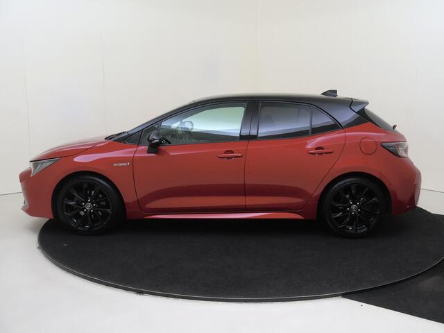 Toyota COROLLA 2.0 Hybrid Premium | Automaat | Parkeersensoren Voor + Achter | Parkeer Camera | Verwarmde Voorstoelen