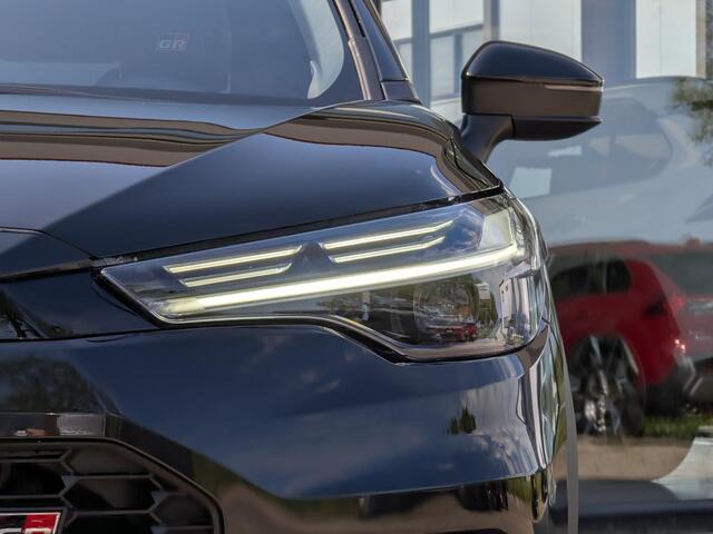 Toyota COROLLA Cross Hybrid 180 GR Sport Plus Pack | JBL | Pano | Stoel- Stuurverw. | Dodehoek | Elek. kofferklep | Carplay