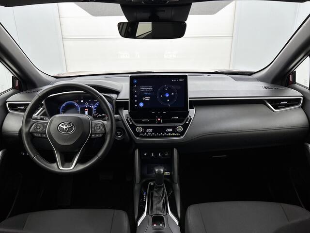Toyota COROLLA Cross Hybrid 200 Style Limited | Dealer onderhouden | Stoel+stuurverwarming | Parkeersensoren voor+Achter | Dodehoek detectie | Draadloze telefoonlader | Apple CarPlay/Android Auto | Cruise Control Adaptive |