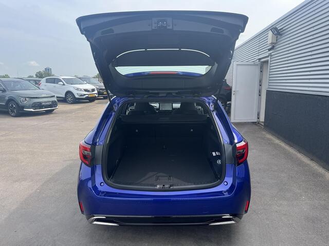 Toyota COROLLA Hybrid 140 Active automaat Voorraad voordeel 4.245,- Nieuw uit voorraad Leverbaar, incl AppleCarPlay/AndroidAuto, LM velgen, Parkeercamera, Climate control, Adaptieve Cruise control