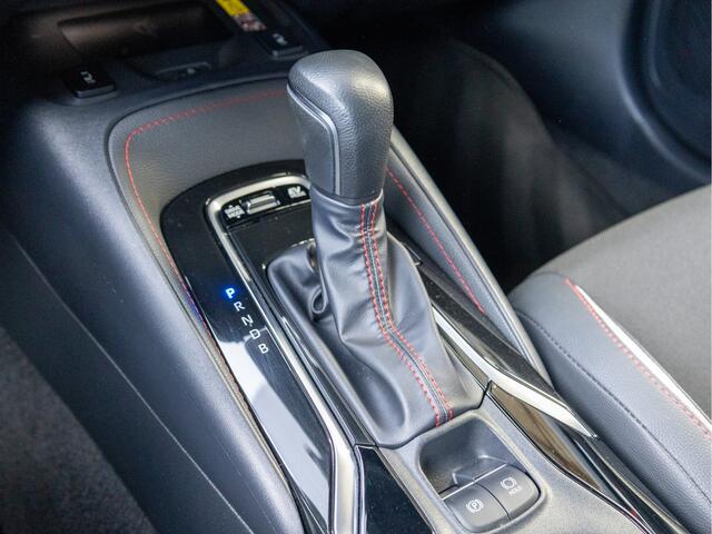 Toyota COROLLA Touring Sports Hybrid 140 GR Sport *ACC | Trekhaak | Camera | Keyless | Blindspot | Apple Carplay | Stoelverwarming | Clima | Navi*