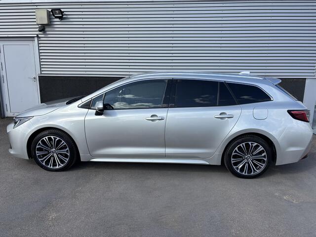 Toyota COROLLA Touring Sports 2.0 Hybrid Style edition Stoelverwarming, extra getint glas, draadloze telefoonlader, elektr. achterklep, Apple CarPlay/Android Auto