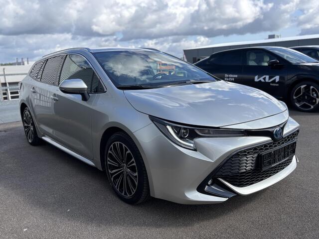 Toyota COROLLA Touring Sports 2.0 Hybrid Style edition Stoelverwarming, extra getint glas, draadloze telefoonlader, elektr. achterklep, Apple CarPlay/Android Auto