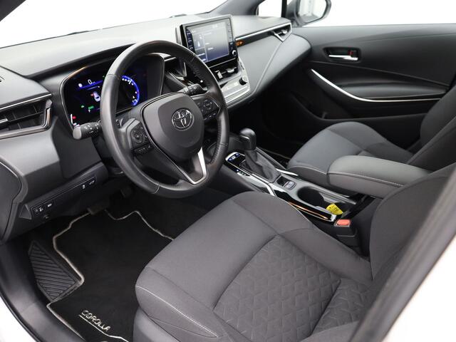 Toyota COROLLA Touring Sports 2.0 Hybrid Dynamic | Apple Carplay / Android | Elek. Klep | Stoelverwarming | Prijs Rijklaar !!
