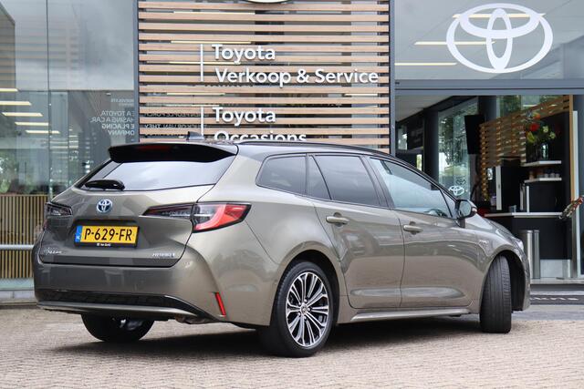 Toyota COROLLA Touring Sports 1.8 Hybrid Executive, BiTone