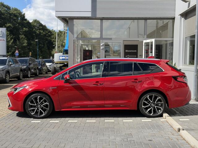 Toyota COROLLA Touring Sports 2.0 Hybrid Business Plus | GEEN AFLEVERKOSTEN | Trekhaak, Dodehoekdetectie, Elektrische achterklep