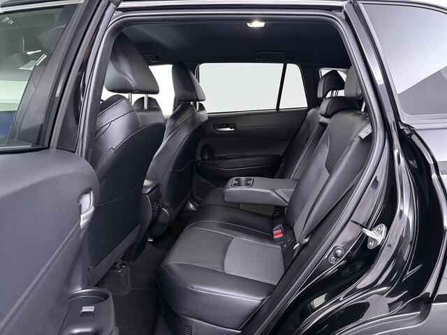 Toyota COROLLA Cross Hybrid 200 Style | Navigatie | PDC |