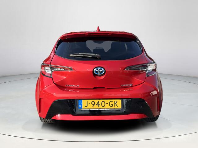 Toyota COROLLA 1.8 Hybrid Executive | Navigatie | Carplay | Parkeersensoren | Dode hoek waarschuwing | 18 inch LM-velgen |