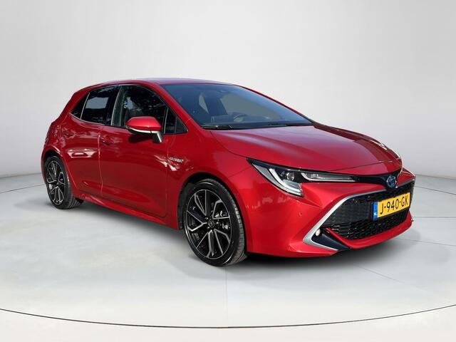 Toyota COROLLA 1.8 Hybrid Executive | Navigatie | Carplay | Parkeersensoren | Dode hoek waarschuwing | 18 inch LM-velgen |