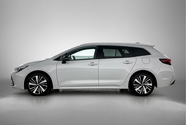 Toyota COROLLA Touring Sports Hybrid 140 Dynamic | Stoelverwarming | Parkeersensoren | Navigatie | **