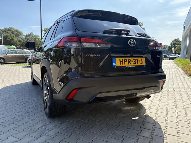 Toyota COROLLA Cross Hybrid 200 Style | Leer | Blindspot | Parkeersensoren